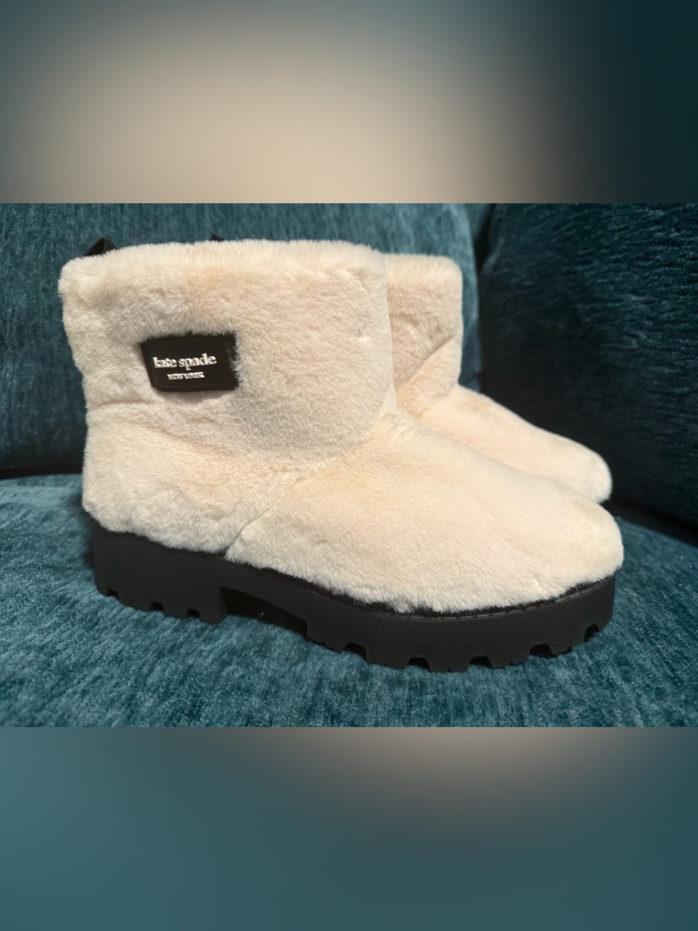 Kate Spade-Fall ready Puffed Faux Fur Pull-on Booties cream/ivory (8.5) New